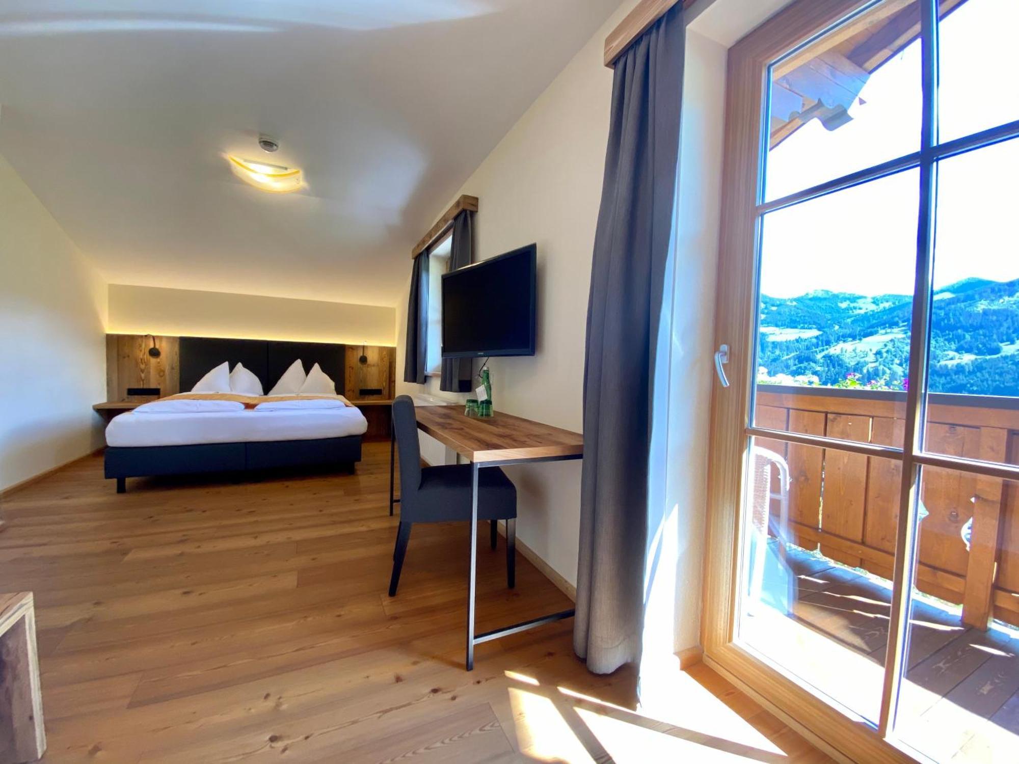 Berghotel Alpenklang グロースアルル エクステリア 写真