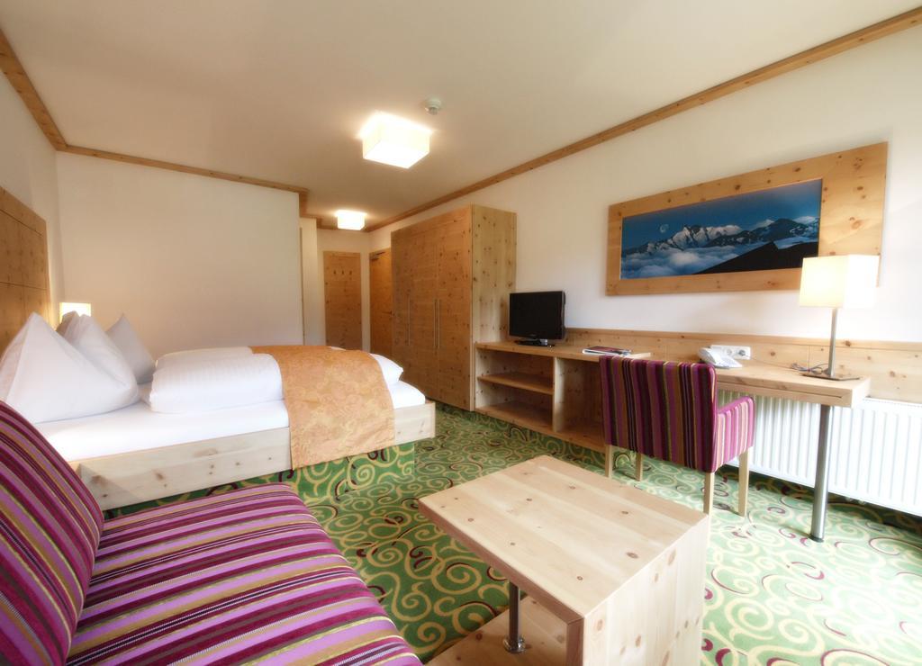 Berghotel Alpenklang グロースアルル エクステリア 写真