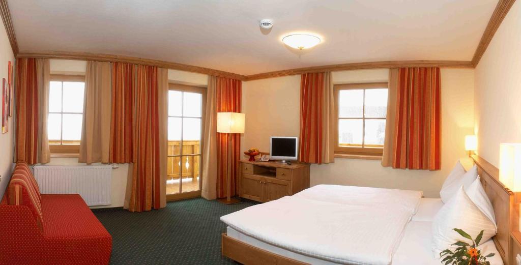 Berghotel Alpenklang グロースアルル エクステリア 写真