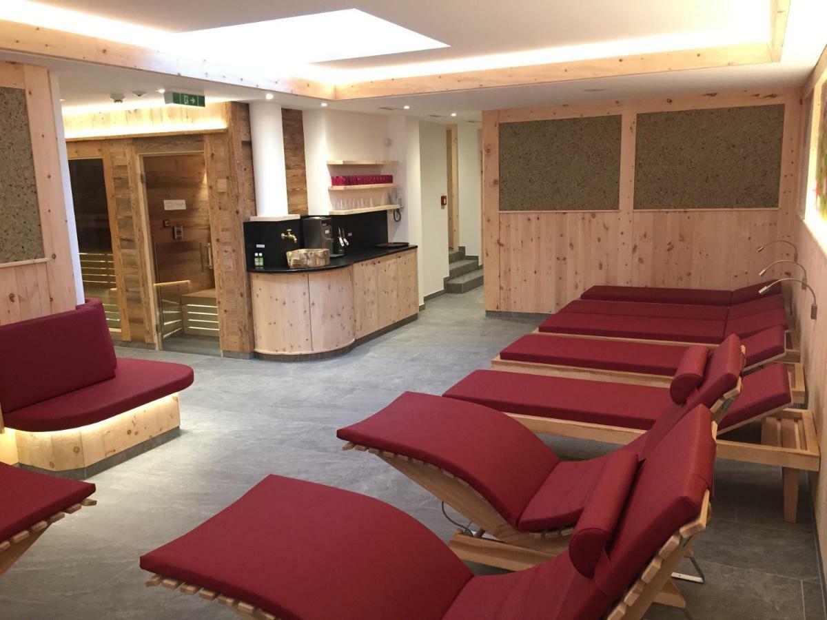 Berghotel Alpenklang グロースアルル エクステリア 写真
